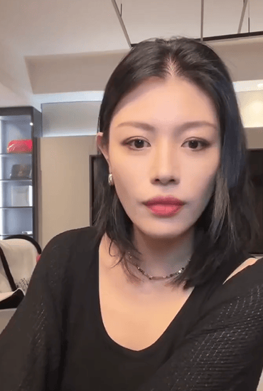 九鼎 葛荟婕自曝没带走女儿小苹果的原因